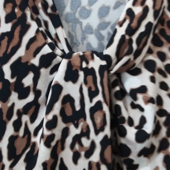 Karl Lagerfeld Leopard Print Blouse - no sleeves - Picture 2 of 5